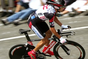 开云官方下载-CS2枪战技巧瞬间制敌，反恐精英2指令